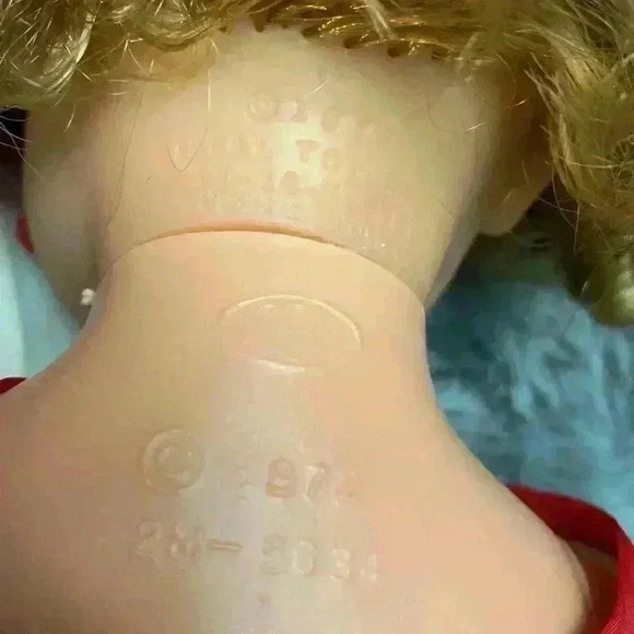 Vintage 1972  Shirley Temple doll - Picture 10 of 13